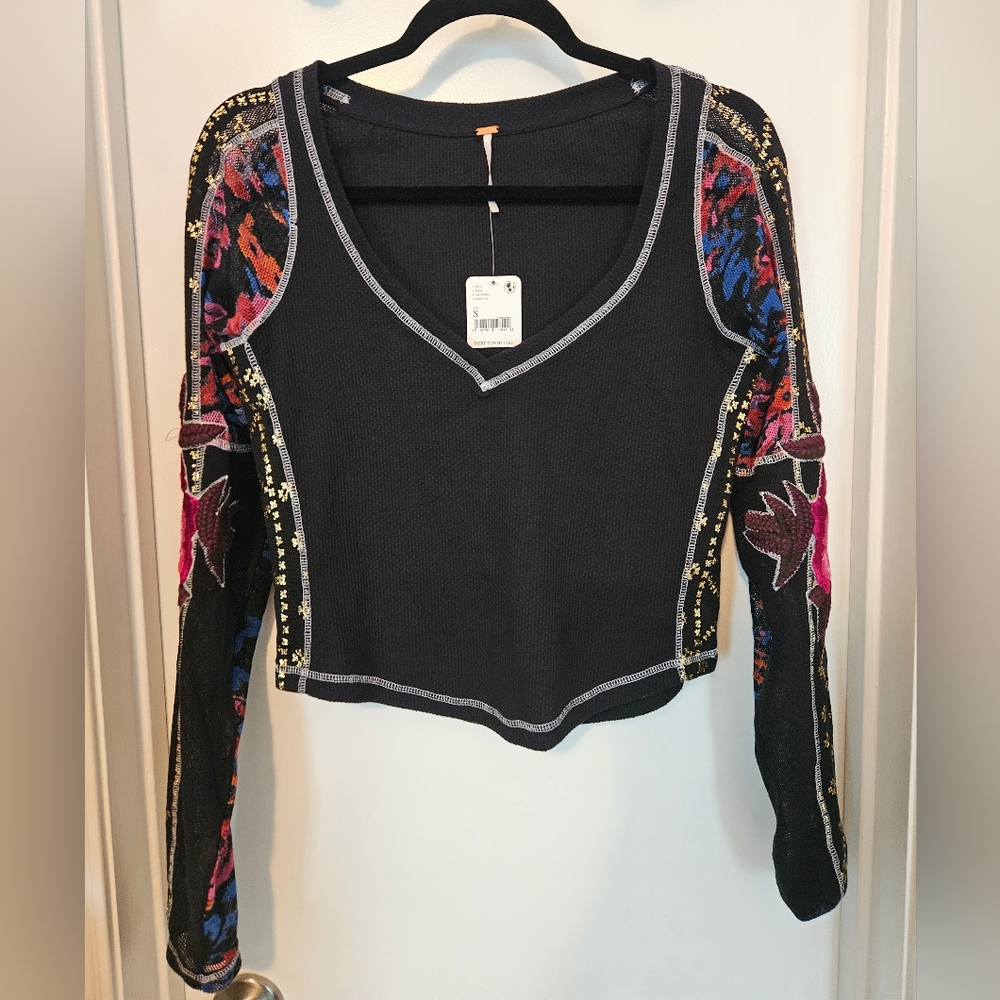 Free People cropped shirt size Small